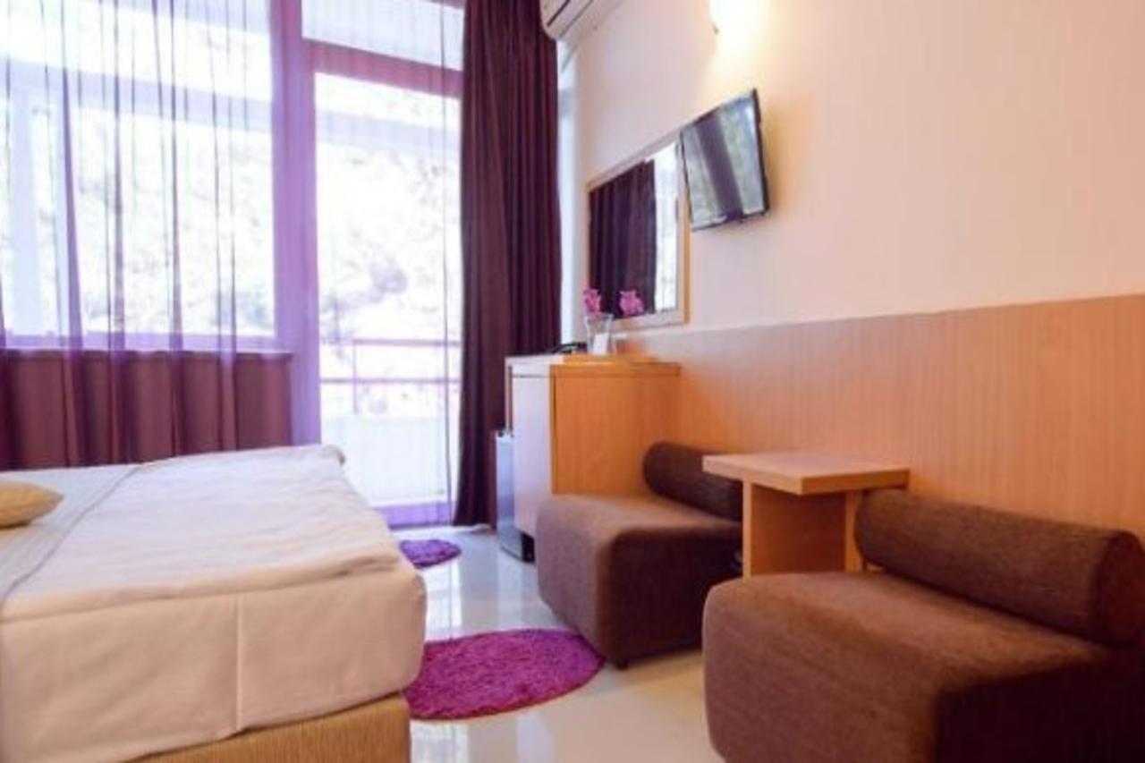 Hotel Sara Neptun Ngoại thất bức ảnh